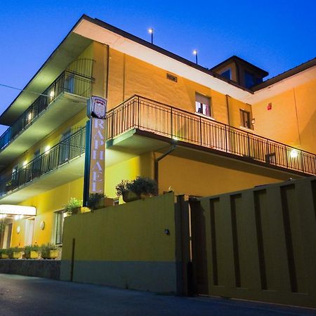 מונטה קטיני טרמה Hotel Raphael מראה חיצוני תמונה