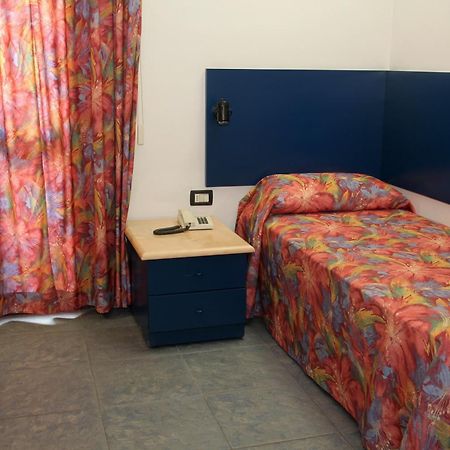 מונטה קטיני טרמה Hotel Raphael מראה חיצוני תמונה