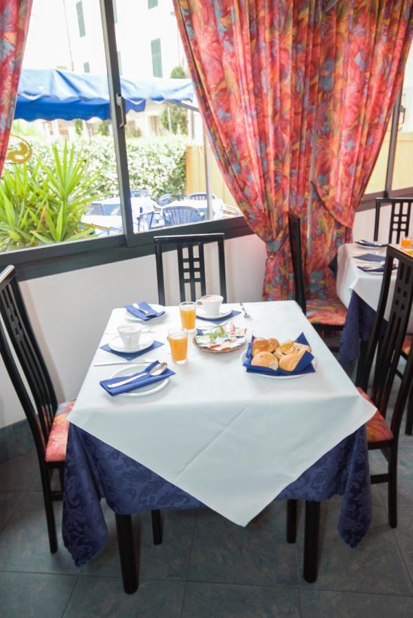 מונטה קטיני טרמה Hotel Raphael מראה חיצוני תמונה